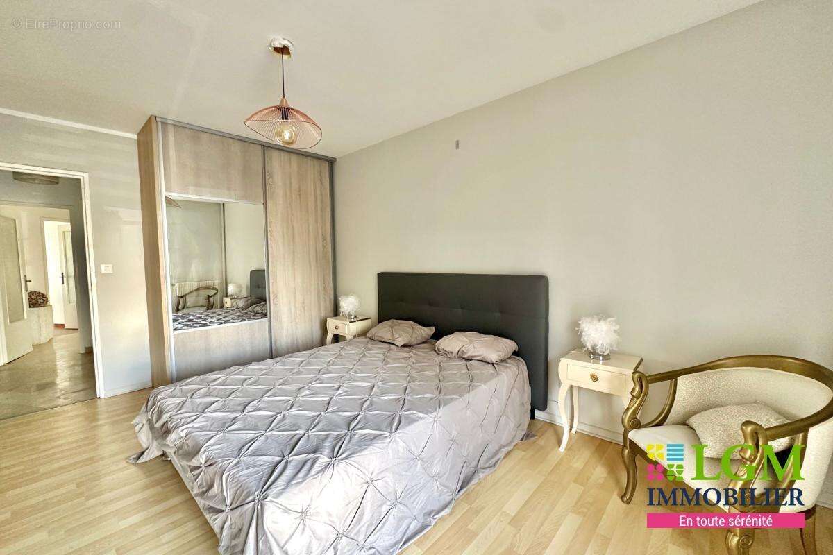 Appartement à NIMES