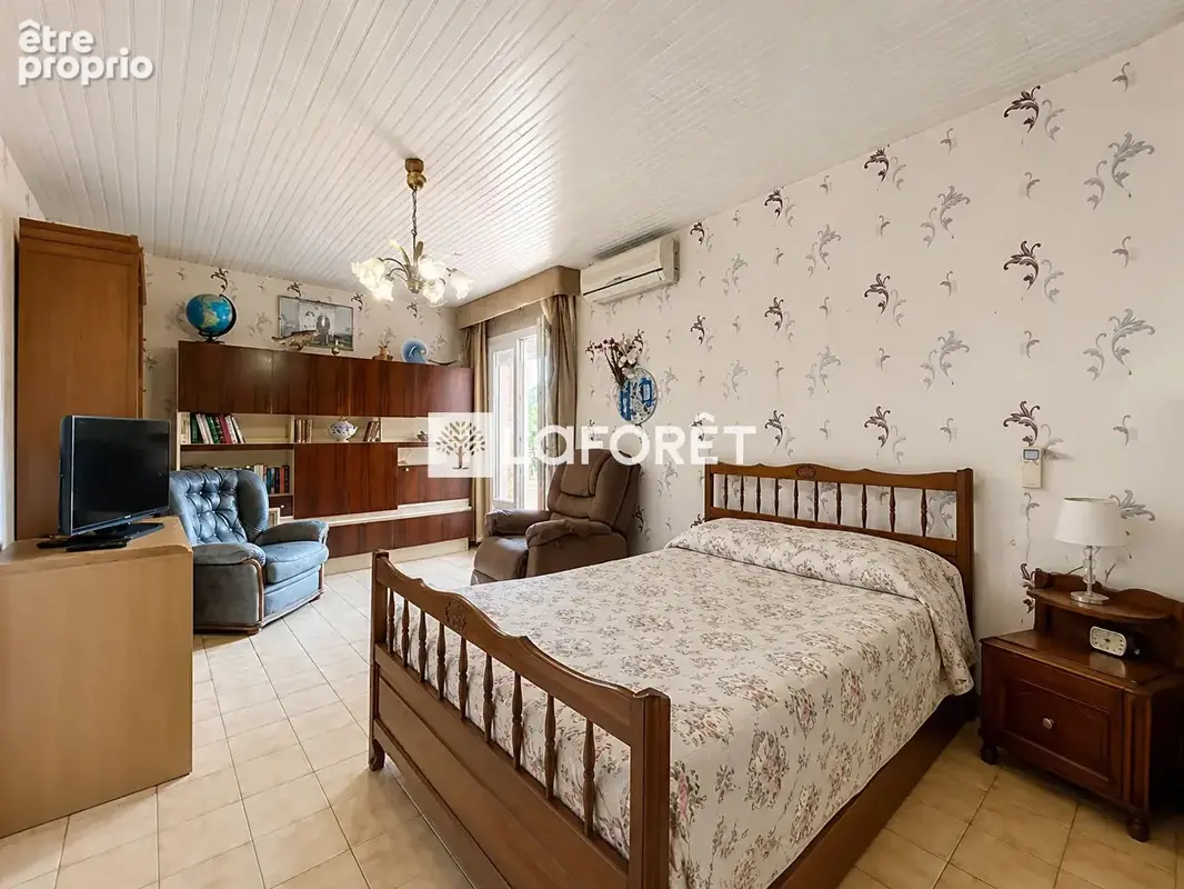Palau-del-vidre , deux habitations, une piscine et un potentiel rare aux portes des plages ! - photo 19
