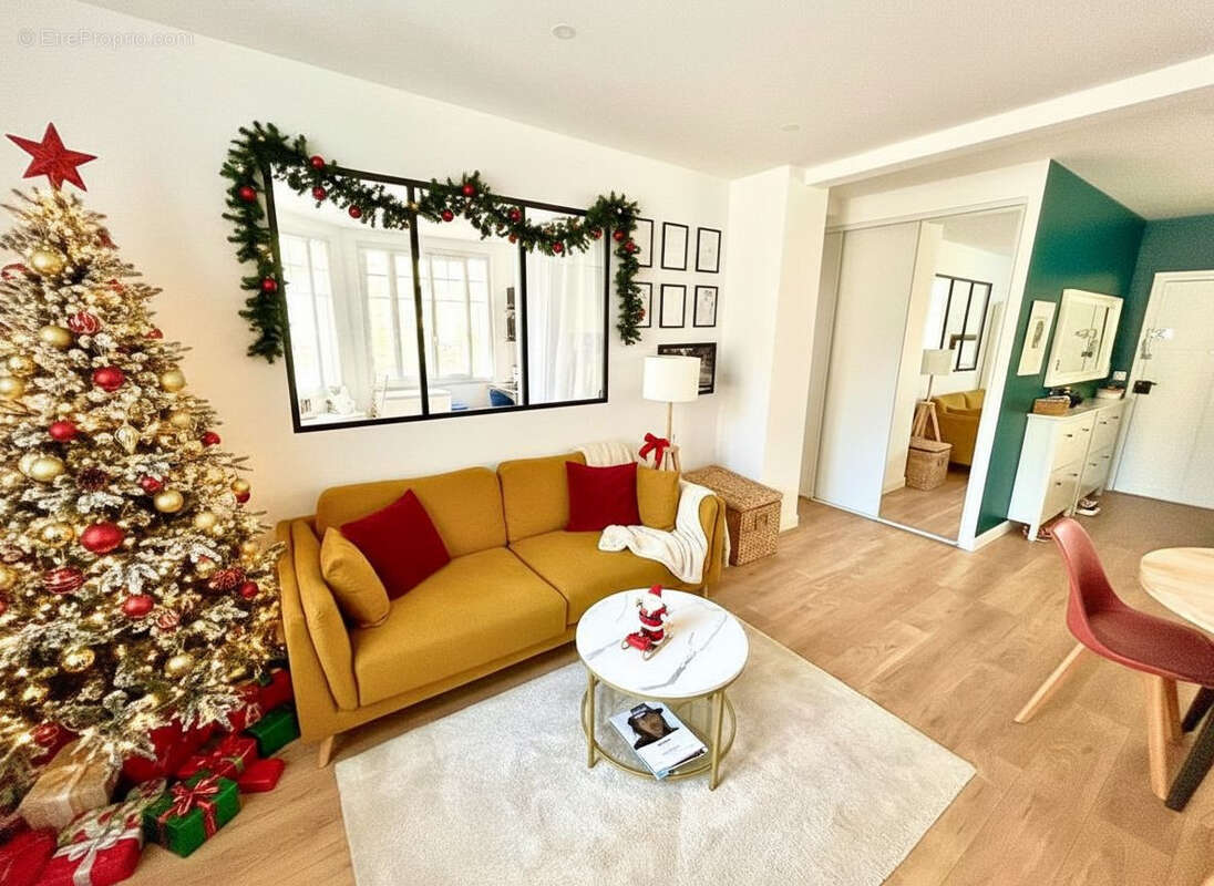 Appartement à SAINT-MAUR-DES-FOSSES