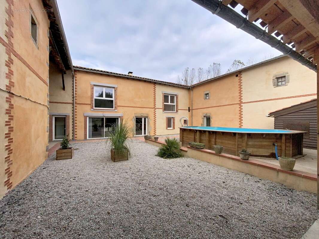 Maison à SAINT-BENOIT-DE-CARMAUX