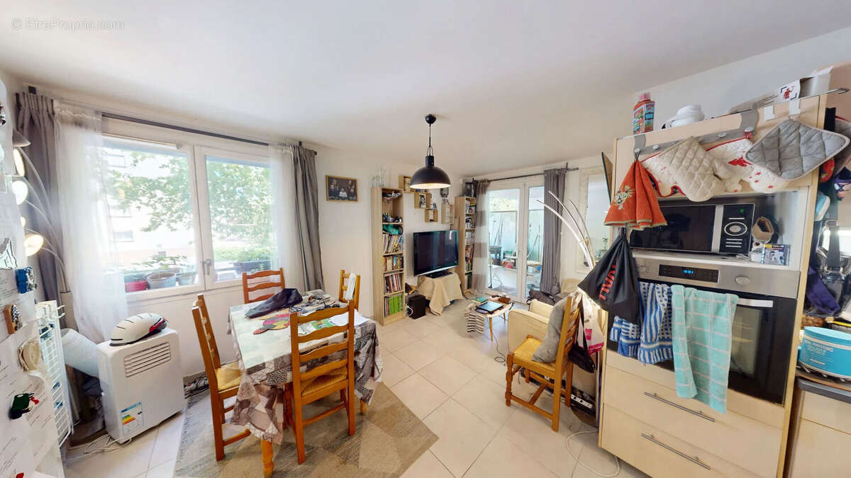 Appartement à FONTAINE