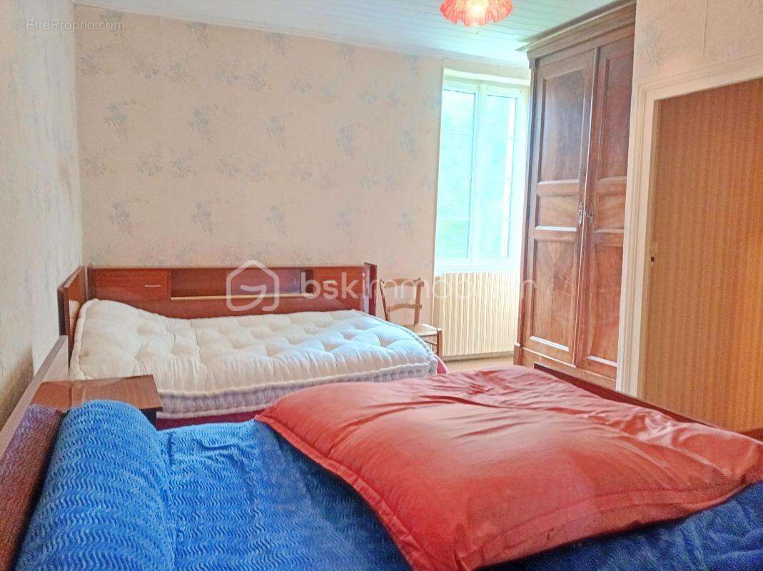 Authentique propriété en pierre avec dépendances sur près de 5 hectares de terrain - photo 14