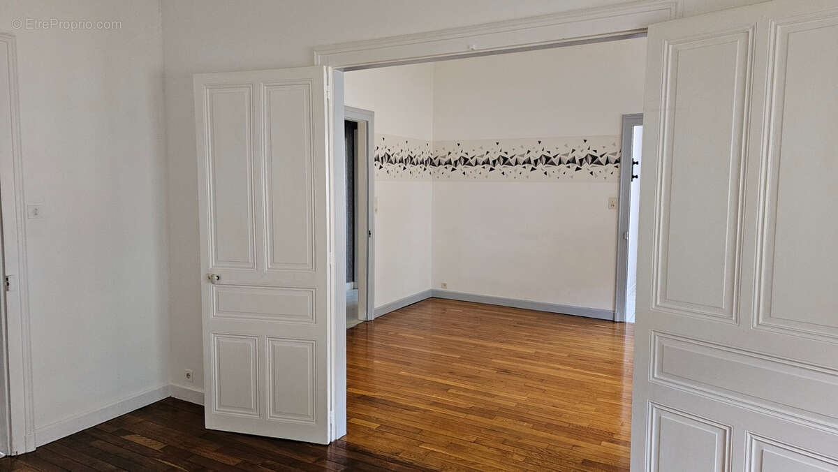 Maison à SENONES