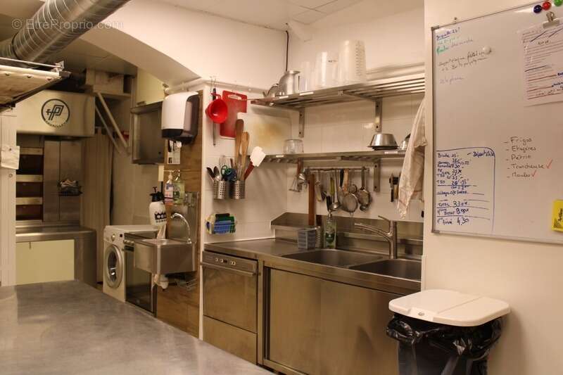 Commerce à SAINT-LAURENT-DU-VAR