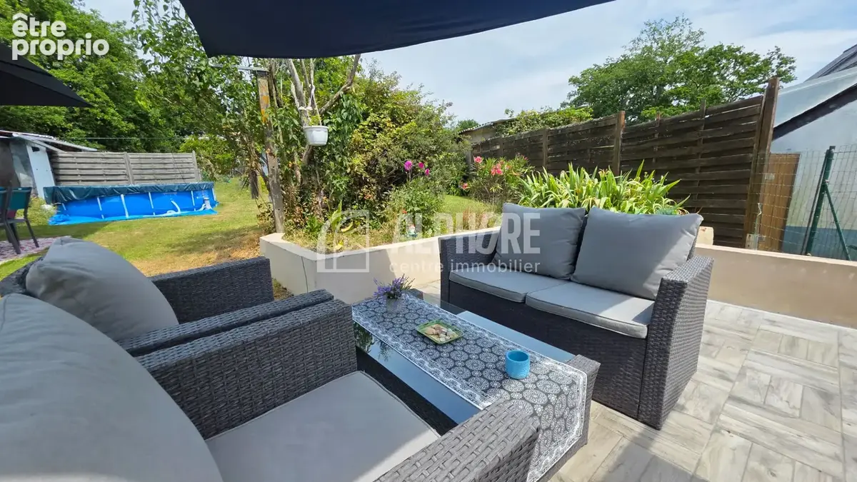 Un parc de 2200 m², une maison à rafraîchir, un vrai potentiel - photo 15