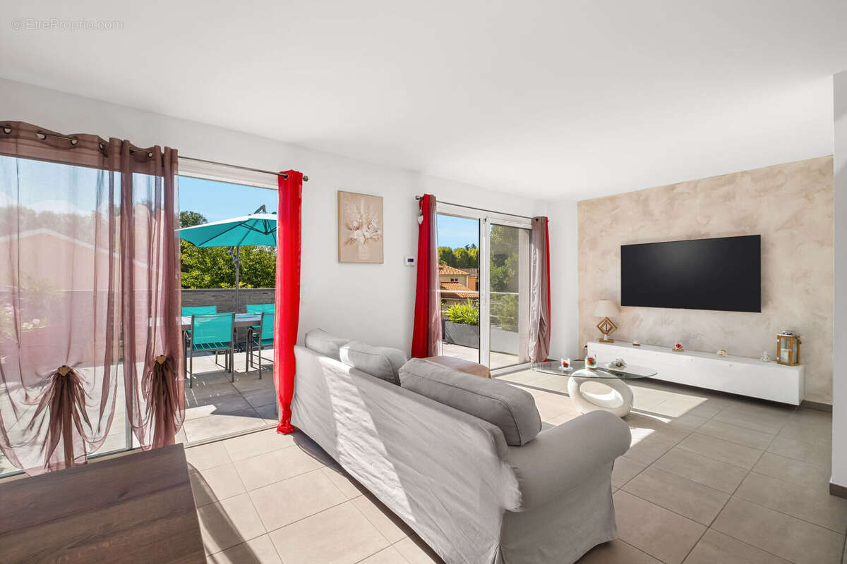 Photo 7 - Maison à SIMANDRES