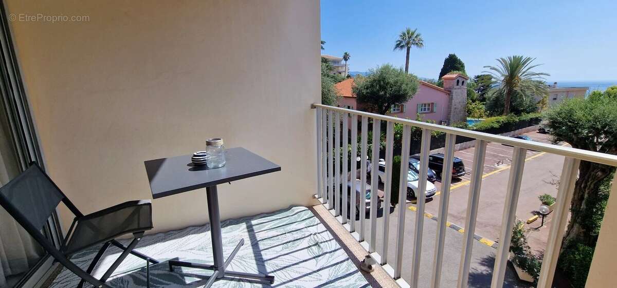 Appartement à ROQUEBRUNE-CAP-MARTIN