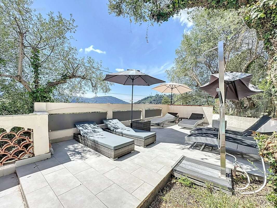 Maison à DRAP