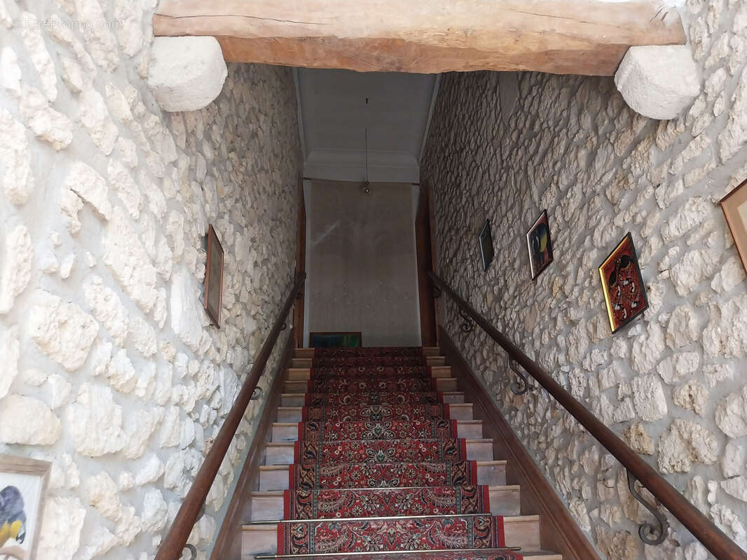 Maison à SAINTE-CROIX-DU-MONT