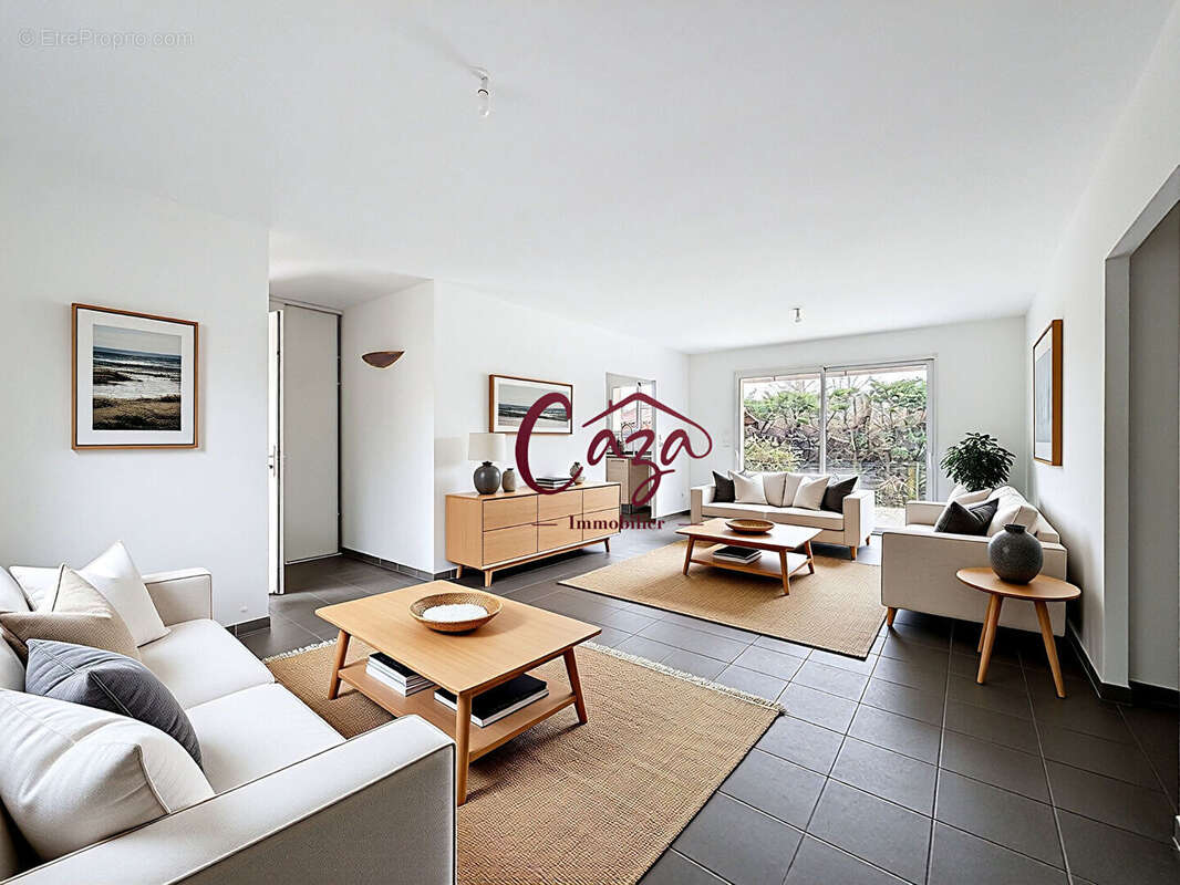 Maison à FARGUES-SAINT-HILAIRE