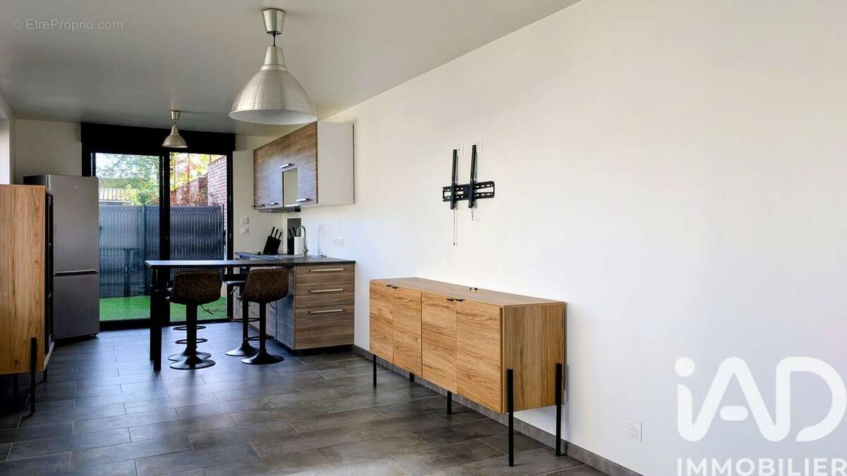 Photo 2 - Maison à VILLERS-COTTERETS