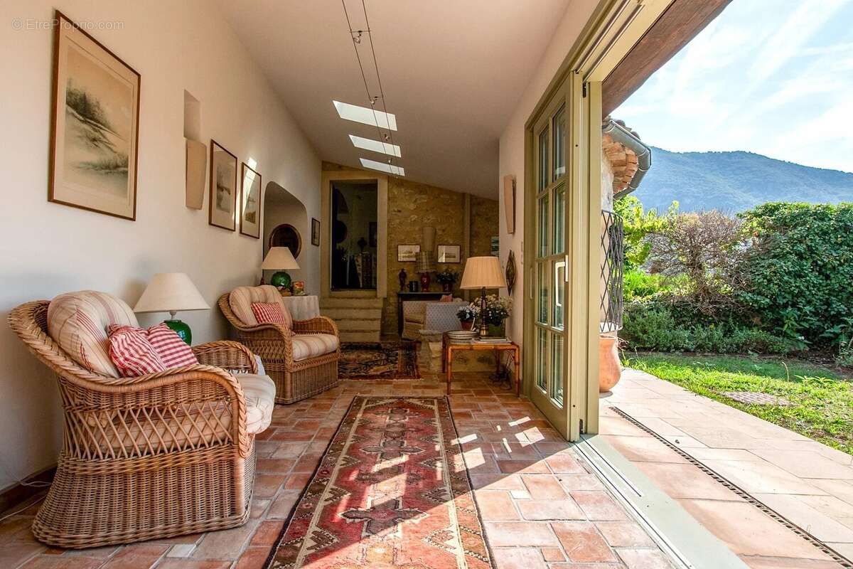 Maison à LE BAR-SUR-LOUP