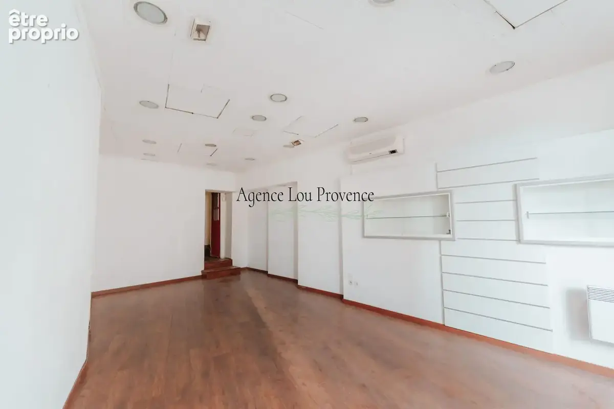 Appartement 150 m² à vendre à Eyguieres (13430) - photo 8