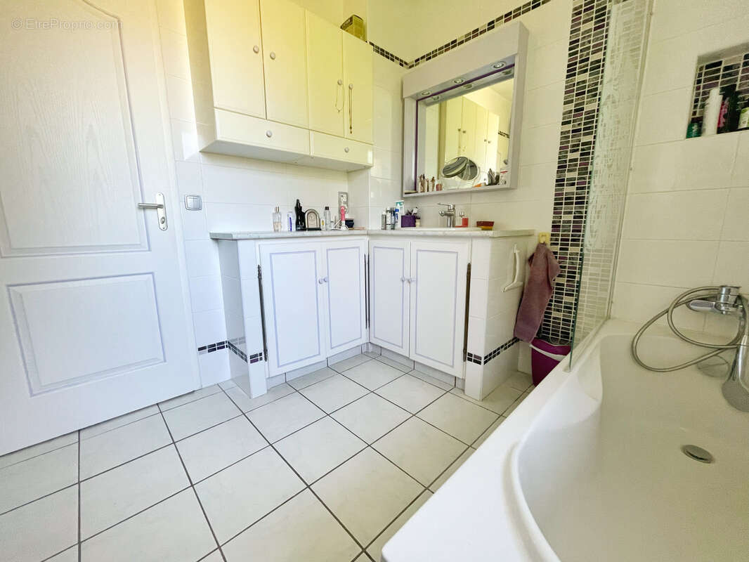 Maison Vienne 145m2 - 4 chambres - Parcelle 1000m2 - Double garage - photo 19