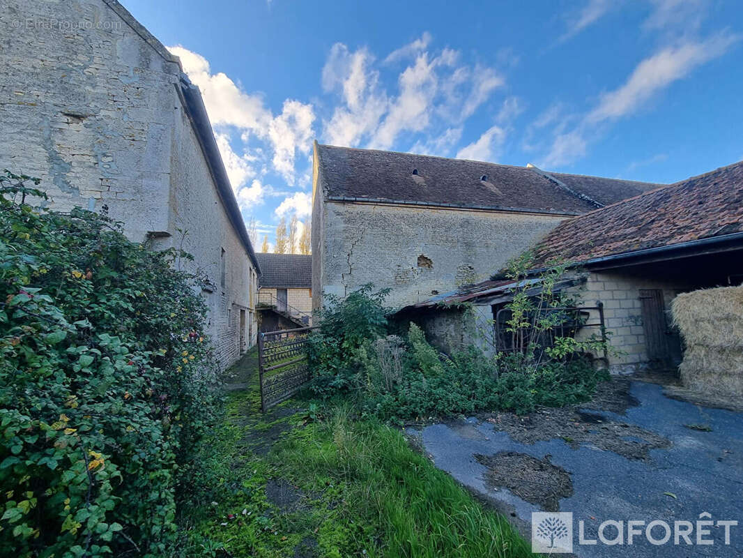 Maison à AMFREVILLE