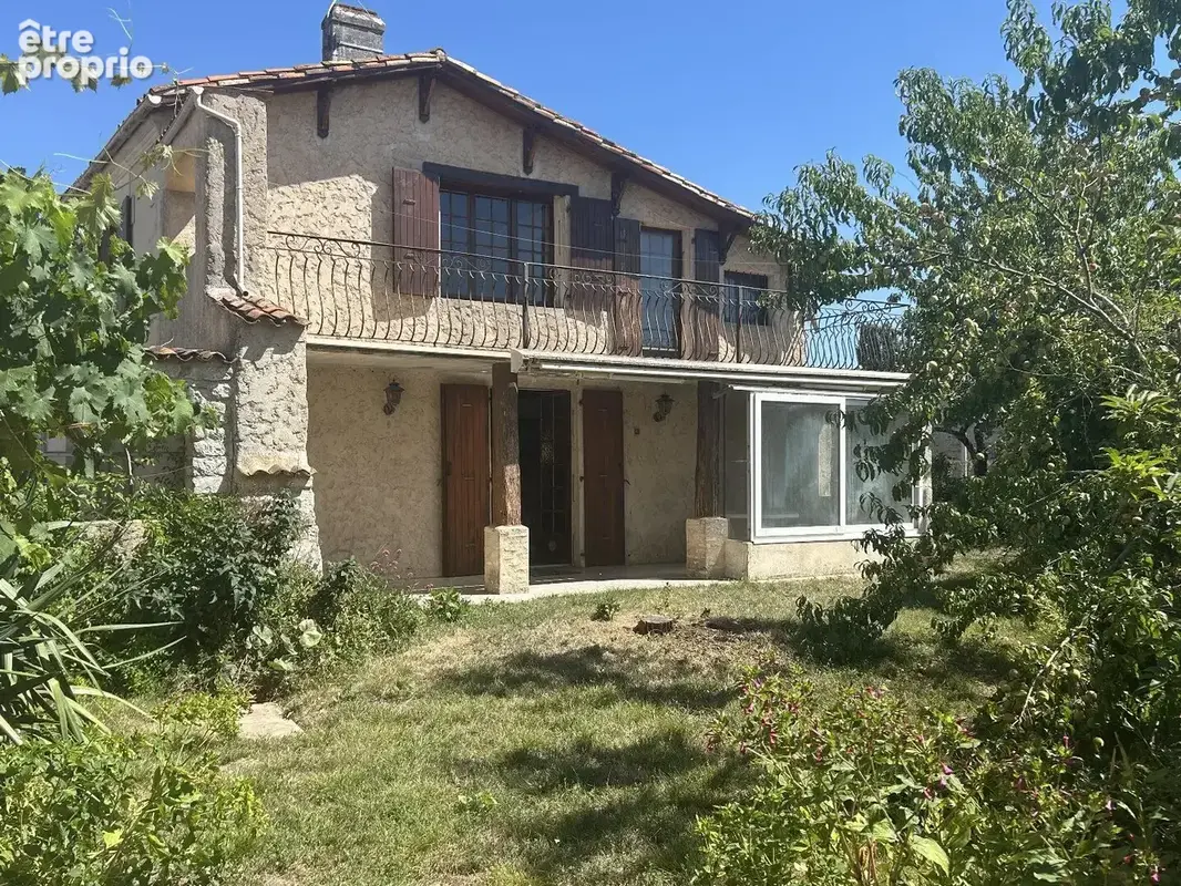 Maison de caractère avec grandes dépendances et jardin de 1 200 m² - photo 19