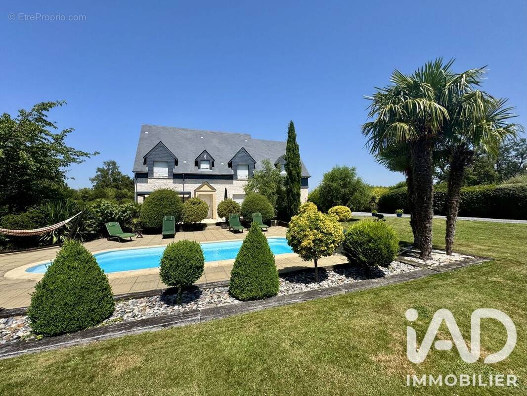 Photo 1 - Maison à FIQUEFLEUR-EQUAINVILLE