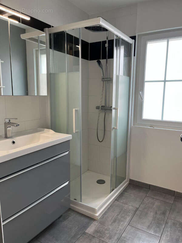 Maison+T2, 9 pièce(s) 155 m2 COGNAC - photo 10