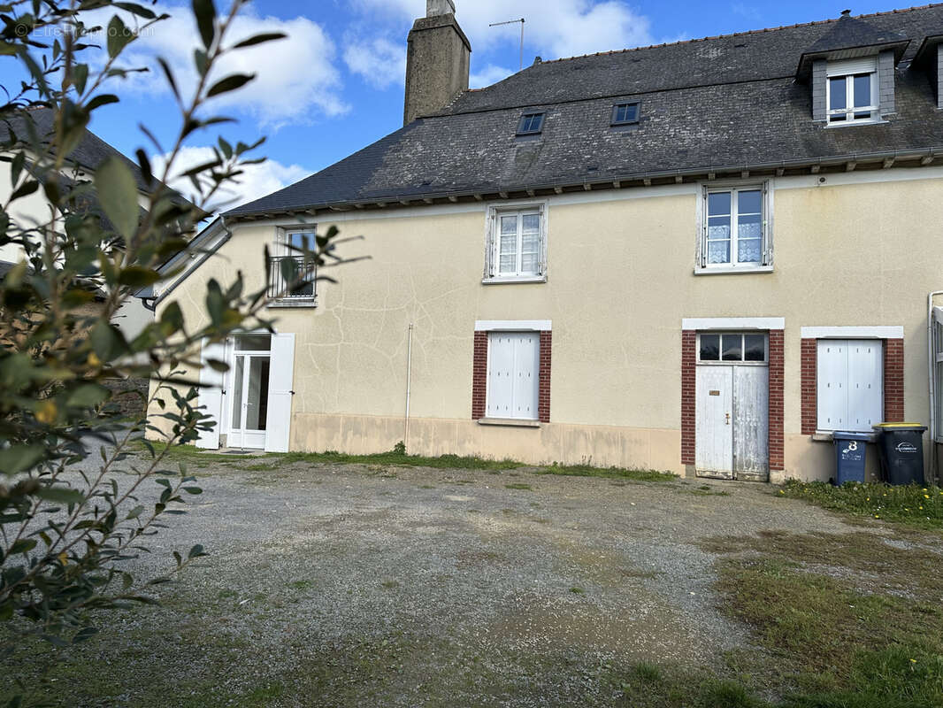 Appartement à MELESSE