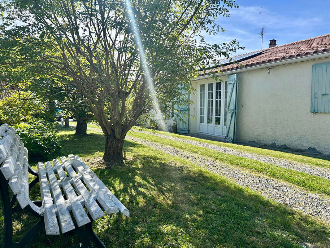 Maison à CHAILLE-LES-MARAIS