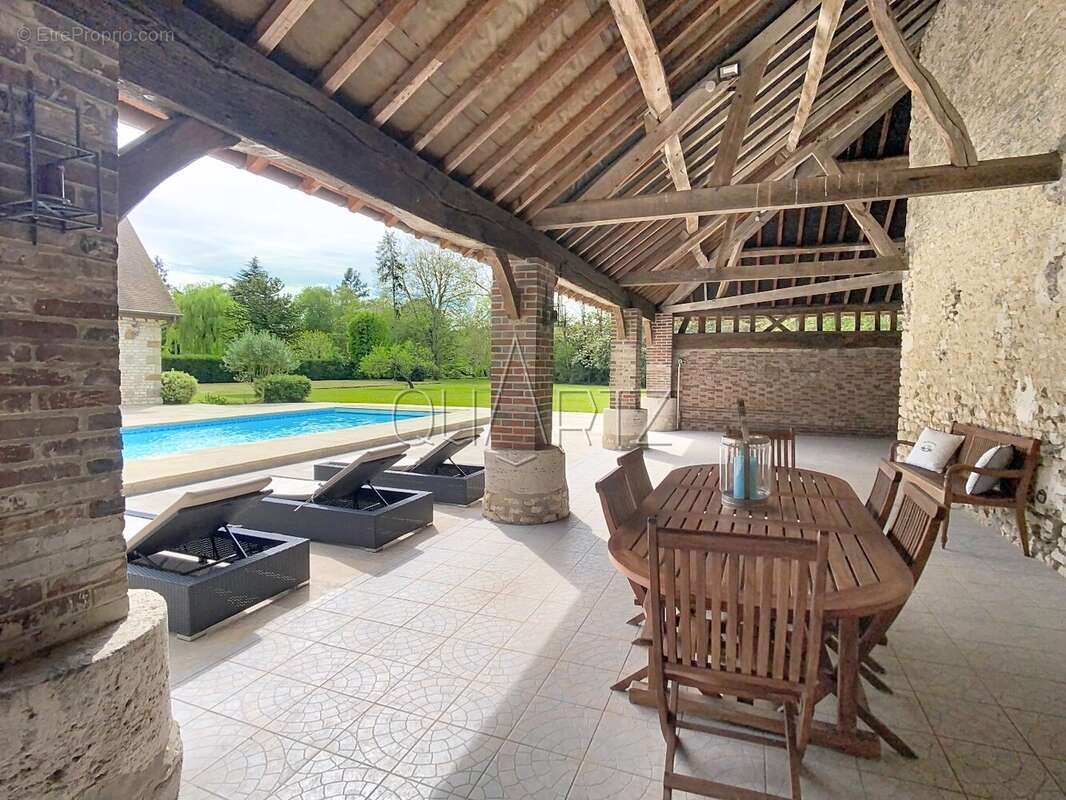 Maison à IVRY-LA-BATAILLE