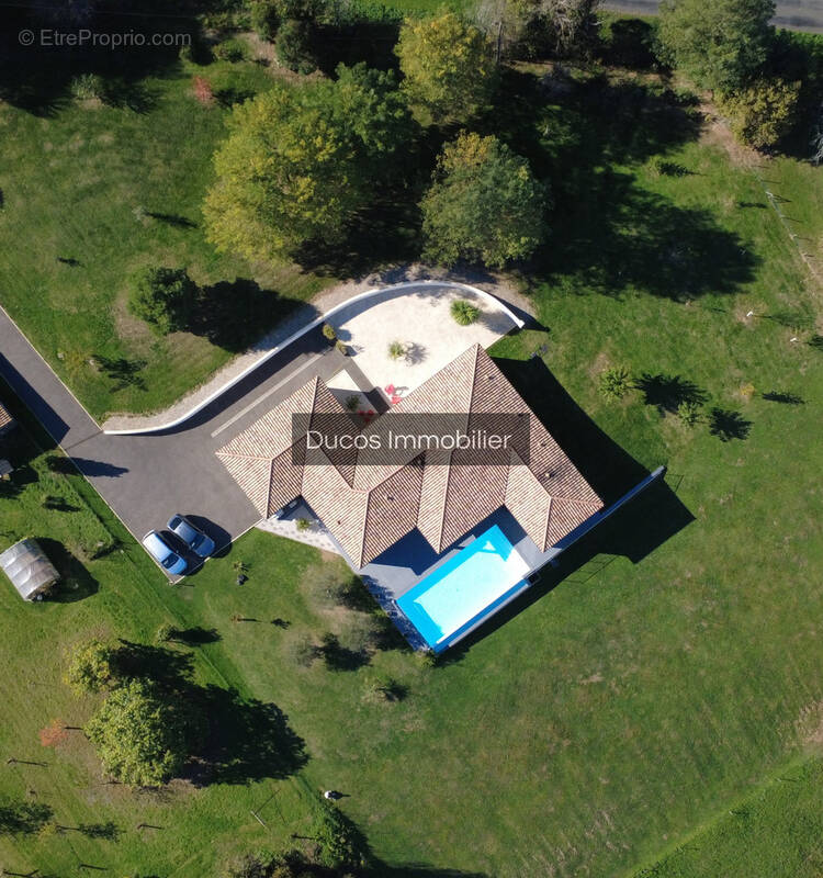 Maison à LE MAS-D'AGENAIS