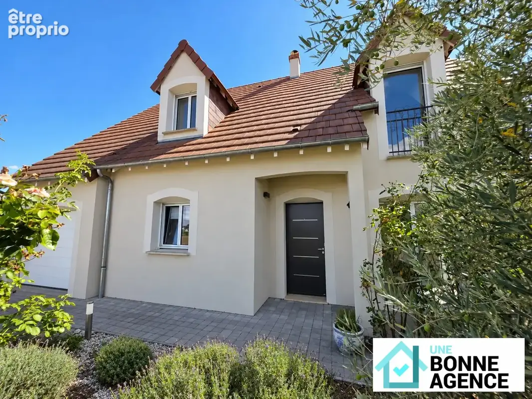 Photo Maison à Montlouis-Sur-Loire au prix de 344 900€