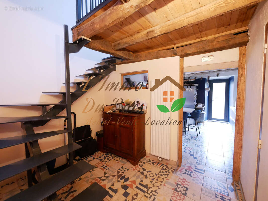 Maison à FELINES