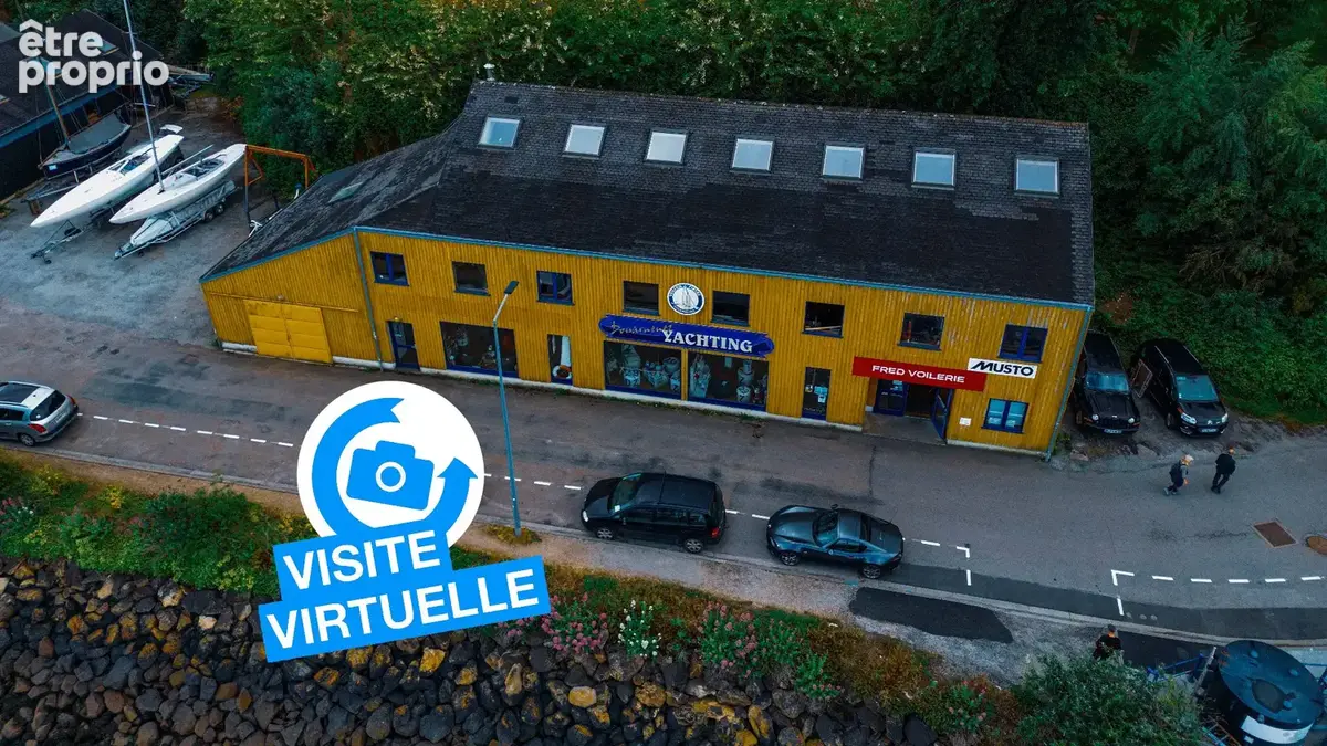 Ensemble Murs et fonds Voilerie et accastillage sur le port de Tréboul (Douarnenez - 29) - photo 2
