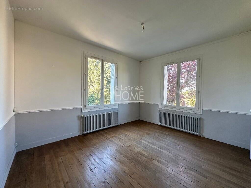 Maison à LA FERTE-GAUCHER