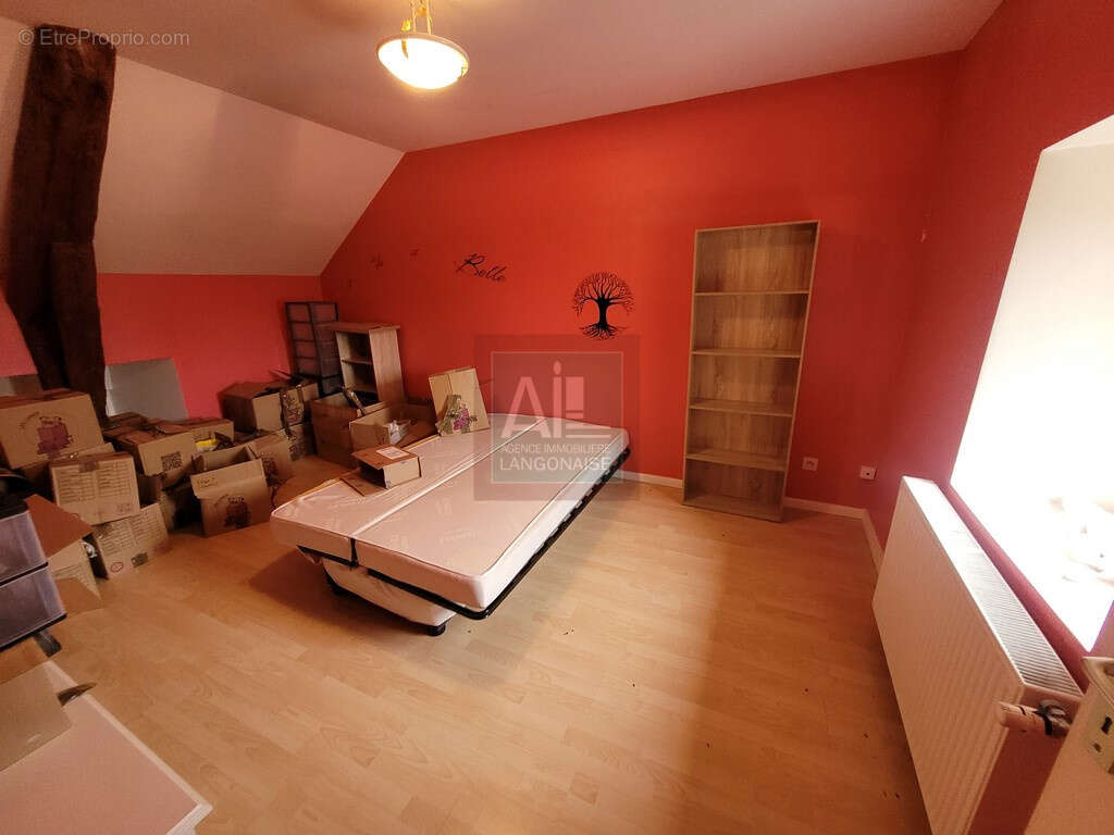 Appartement à CHATEAUNEUF-DE-RANDON
