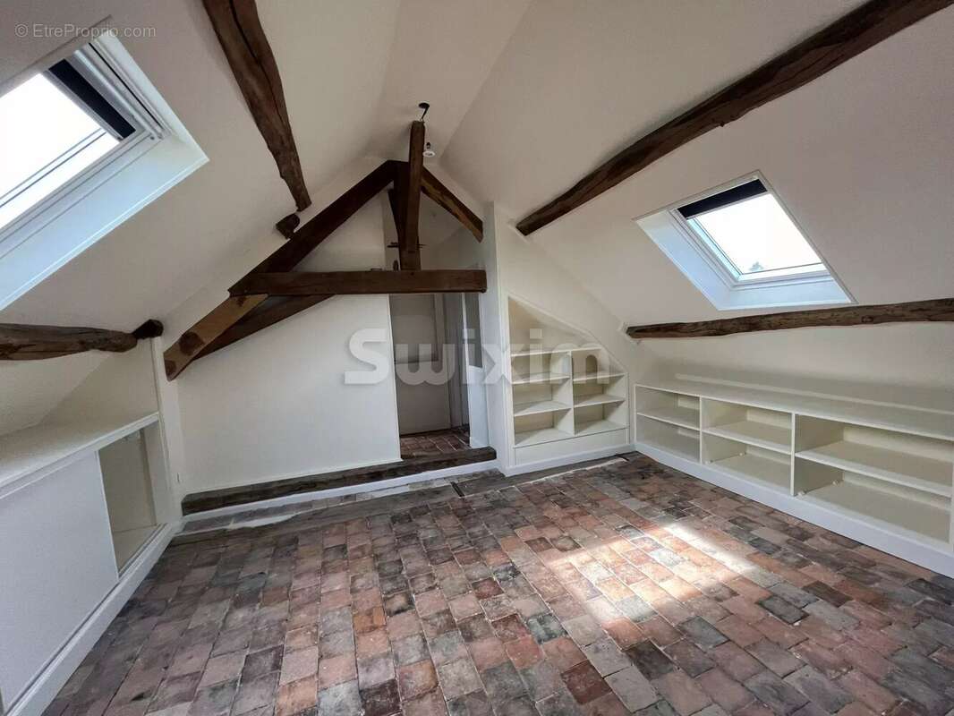 Maison à OUROUX-EN-MORVAN