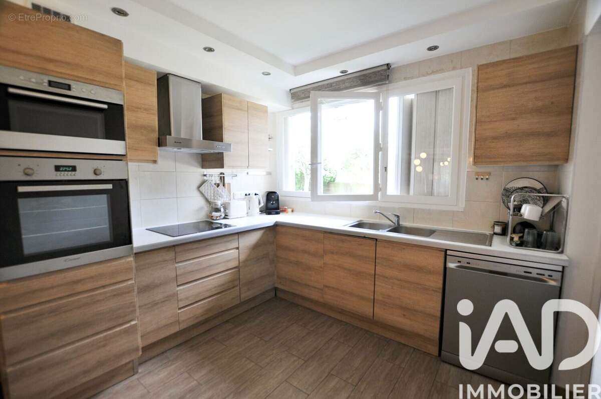 Photo 6 - Appartement à LE PERREUX-SUR-MARNE