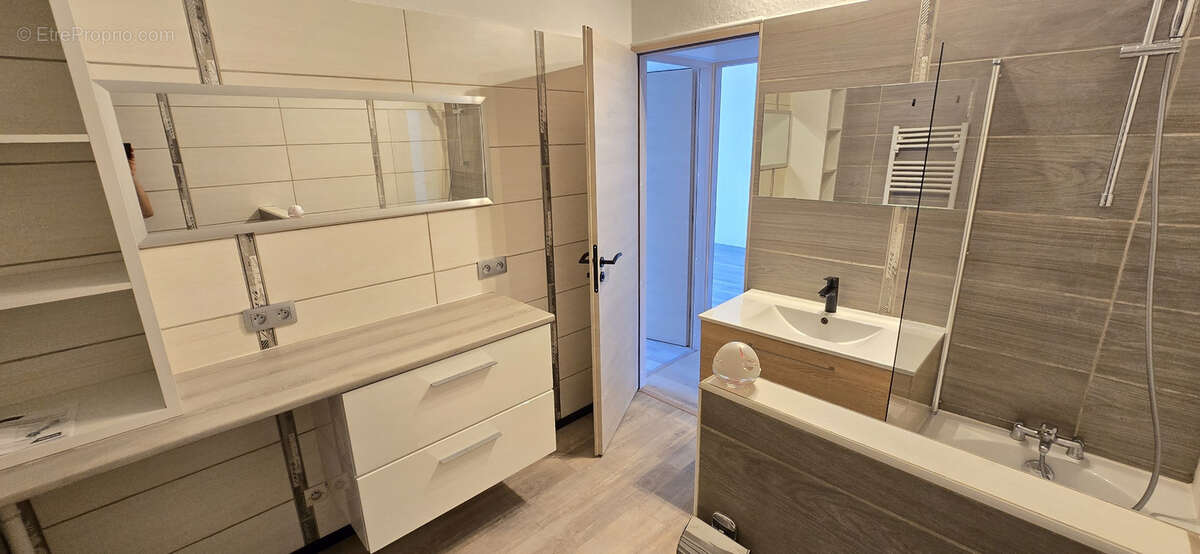 Superbe loft T4 neuf de 99 m2 - photo 3