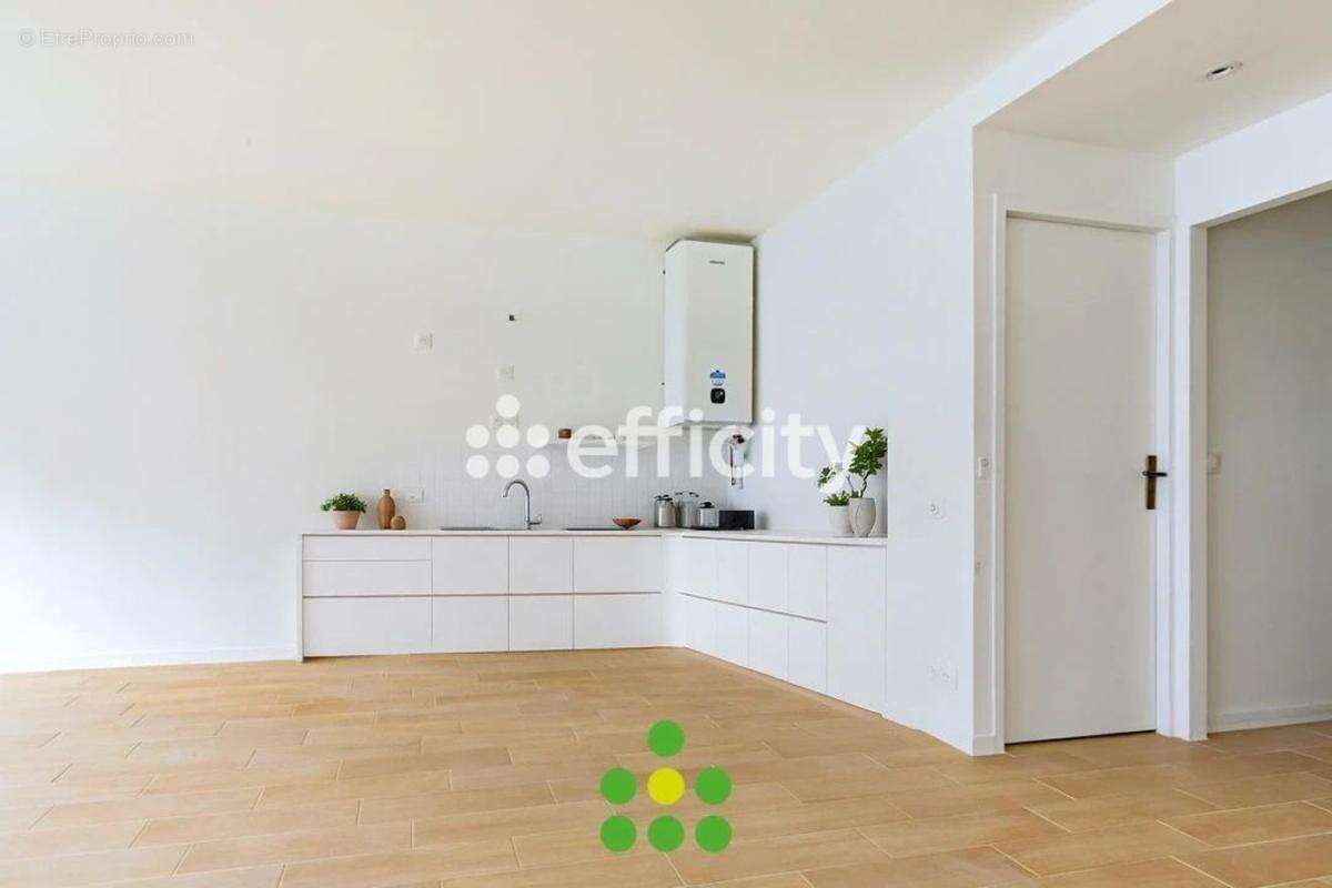 Appartement à LEVALLOIS-PERRET