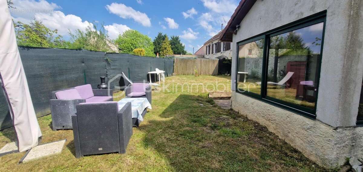 CHARMANTE BRIARDE DE 170M2 environ, 4 chambres avec jardin attenant - photo 16