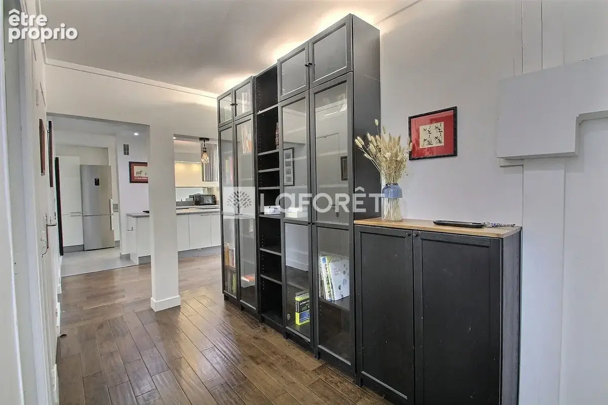 Nanterre centre 105 m² - 3 chambres - séjour 40 m² - parking - photo 11