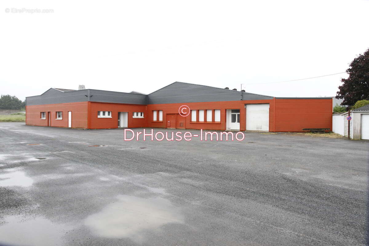 Commerce à SAINT-FLORENT-LE-VIEIL