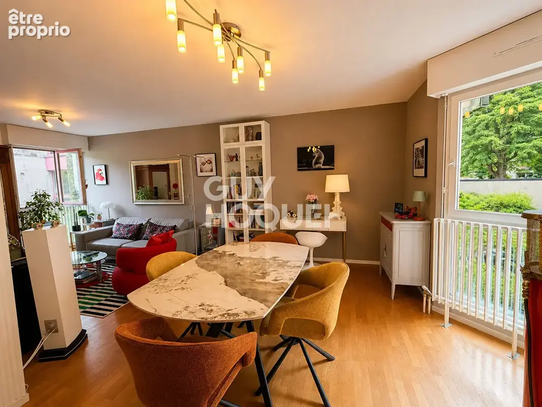 BESANÇON - Appartement T3 de 81 m²  Balcon avec vue sur le Doubs - Calme - Parking - Proche Boucle - photo 5