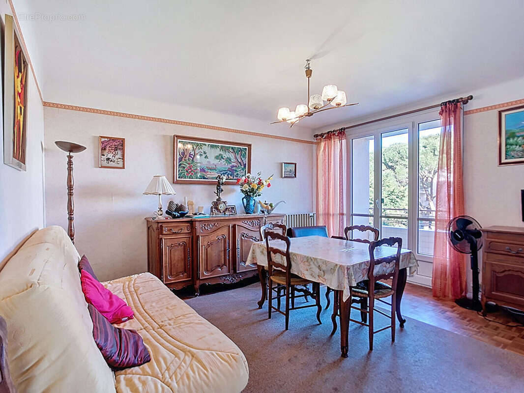 Appartement à SAINT-RAPHAEL