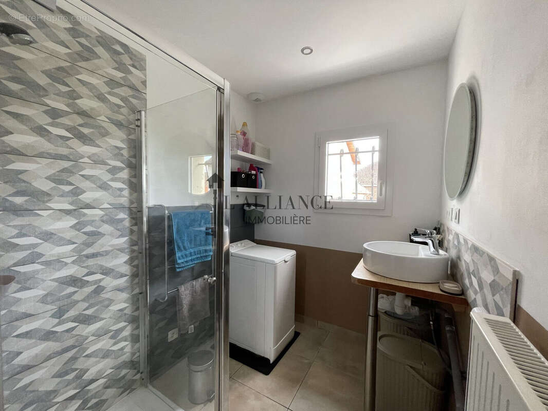 Maison 97 m² à Saint-Leger  - photo 5