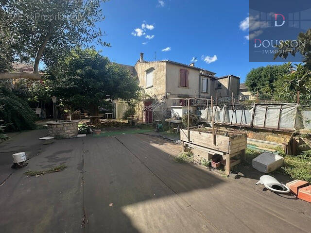 Maison à SAINT-LAURENT-D'AIGOUZE
