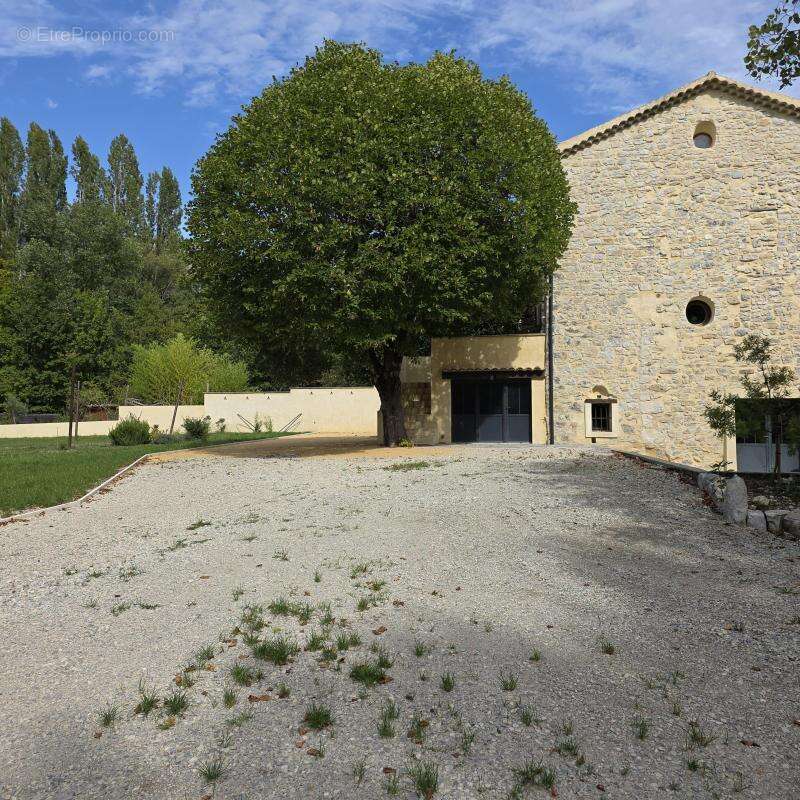Maison à BUIS-LES-BARONNIES