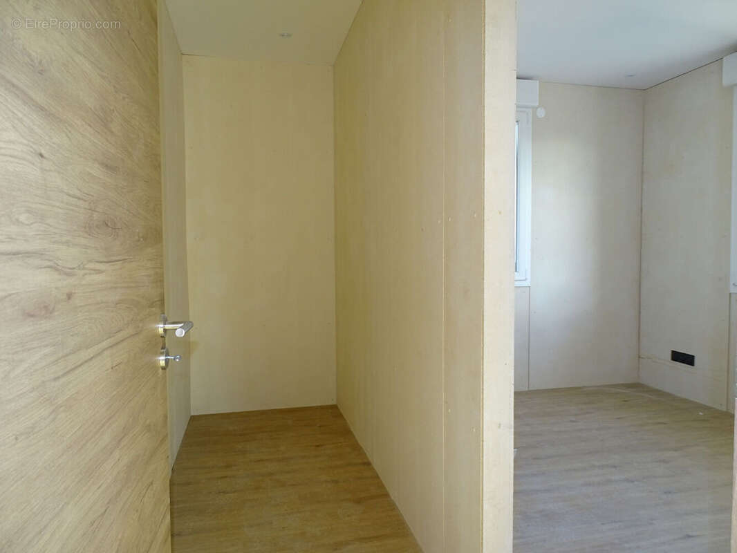 Appartement à ECOLE-VALENTIN