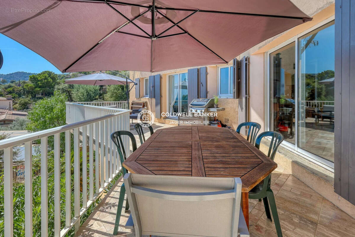 Maison à RAYOL-CANADEL-SUR-MER