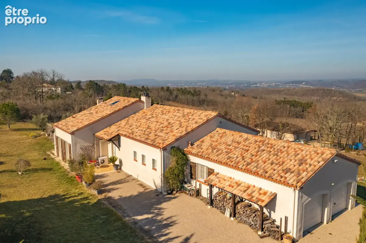 Maison 9 pièces 277 m² à vendre à Mauroux (46700) - photo 4