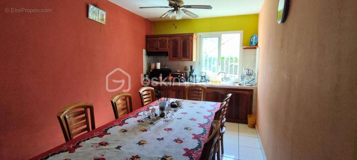 Maison à SAINTE-SUZANNE