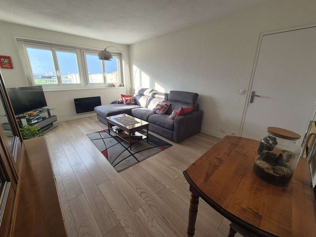 Appartement à CLICHY