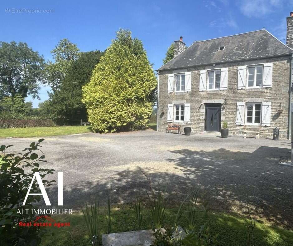 Maison 137 m² à Conde-Sur-Noireau  - photo 9