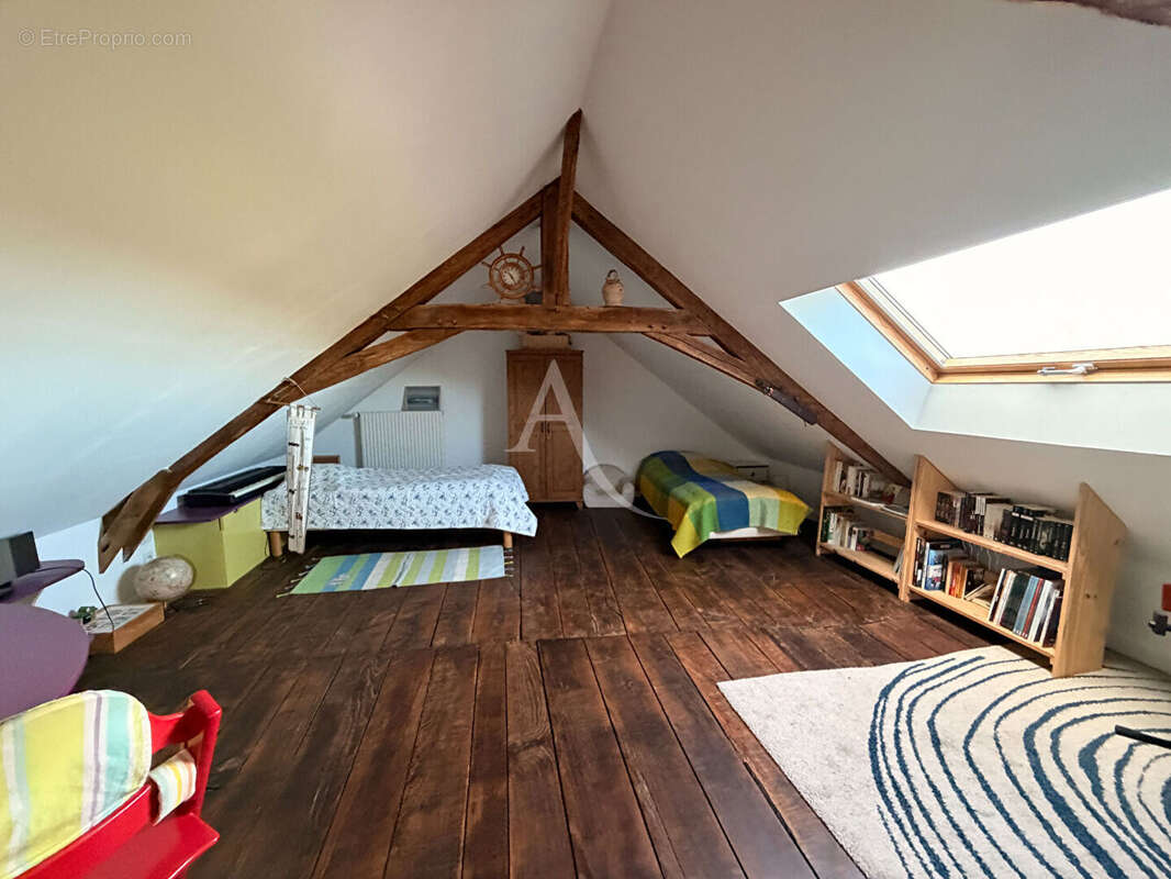 Maison familiale spacieuse avec verger. - photo 6